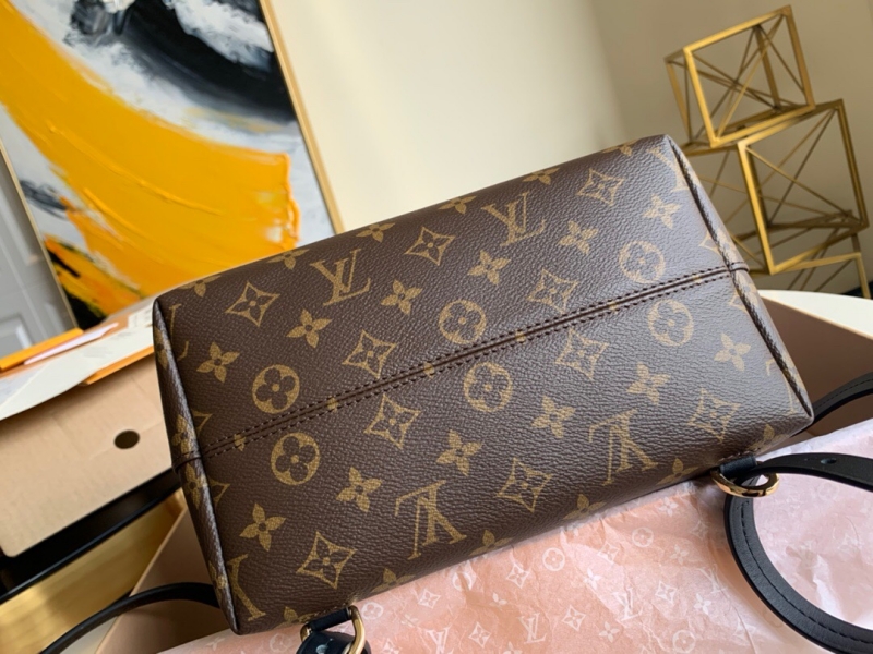 M45515 LV Montsouris 雙肩包 Monogram Empreinte 壓紋皮革背包