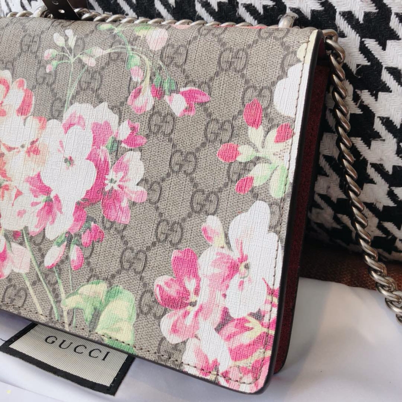 421970 Gucci Dionysus 系列Blooms印花迷你肩背包 Gucci酒神包
