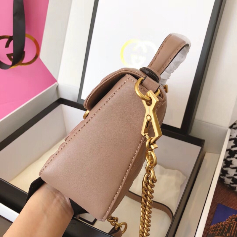 547260 Gucci GG Marmont系列迷你手提包 絎縫V型皮革 裸色