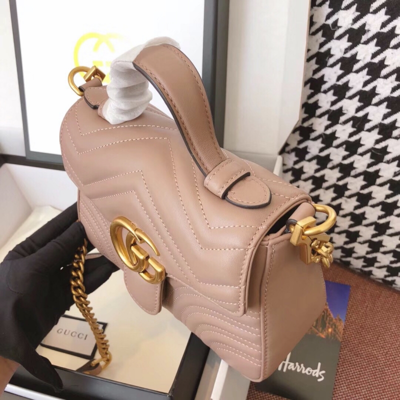 547260 Gucci GG Marmont系列迷你手提包 絎縫V型皮革 裸色