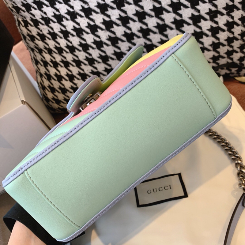 547260 Gucci GG Marmont馬卡龍系列迷你手提包 絎縫V型皮革 淡彩色