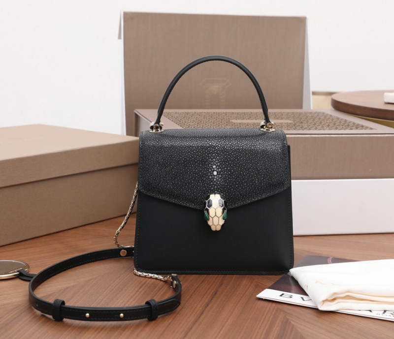 Bvlagari寶格麗 Serpenti Forever系列翻蓋女包 寶格麗手提蛇頭包 黑色