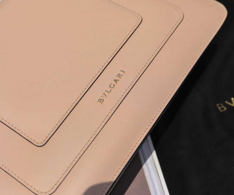 Bvlgari寶格麗 Serpenti Forever系列女包 Bvlgari蛇頭包 白色