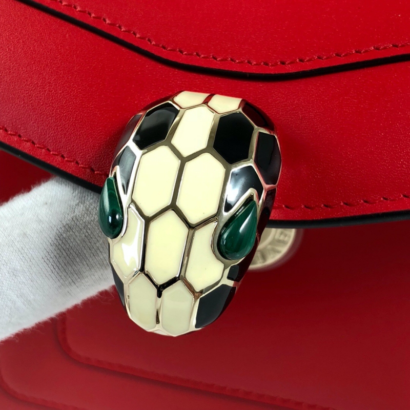 BVLGARI寶格麗 Serpenti Forever系列女包 翻蓋蛇頭包 紅色