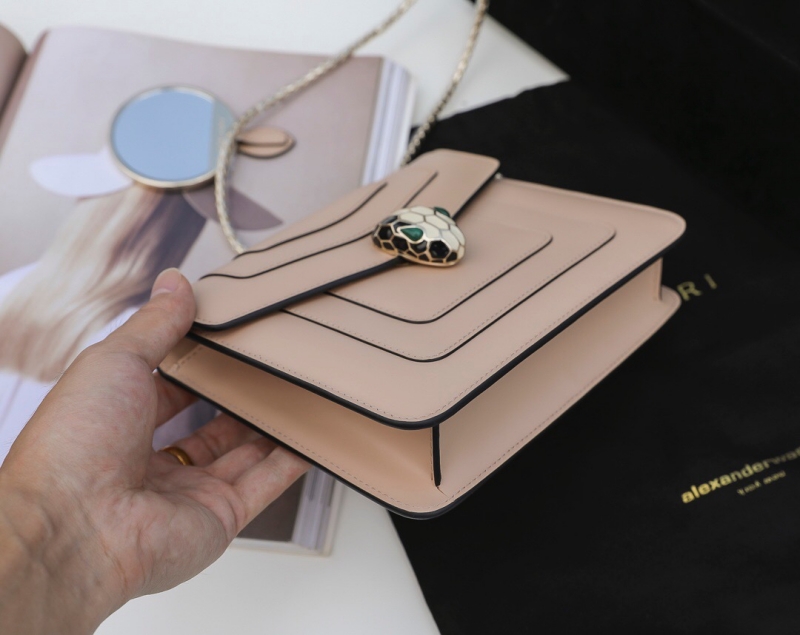 BVLGARI寶格麗 Serpenti Forever系列女包 翻蓋蛇頭包 奶茶色