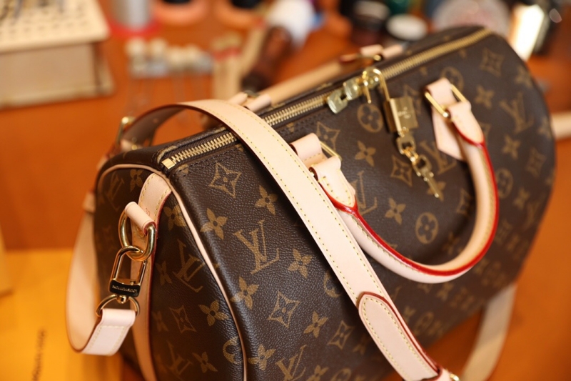 M40391 LV Speedy Bandouliere 30 手提肩背包(配肩帶) LV枕頭包 小號