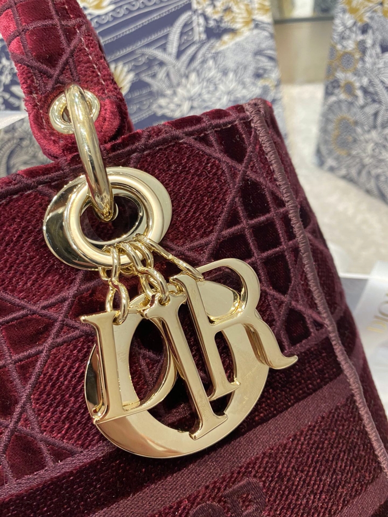 M0565 迪奧Dior 中號 Lady D-Lite 手袋 天鵝絨刺繡藤格紋 酒紅色