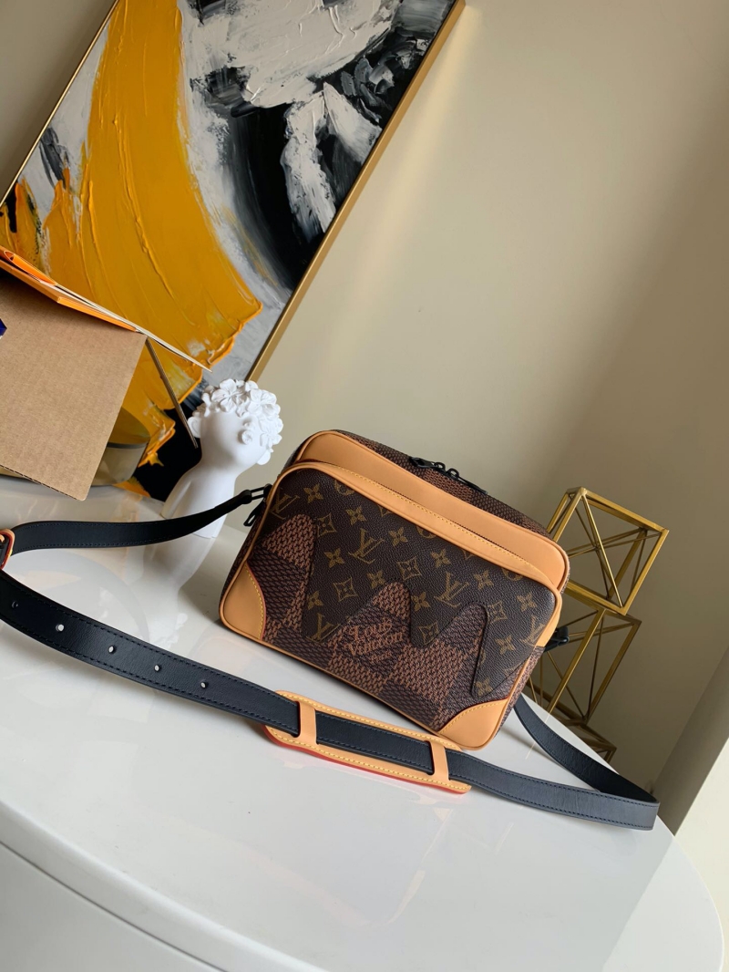 N40359 LV NIL 郵差包 Nigo聯名LV相機包