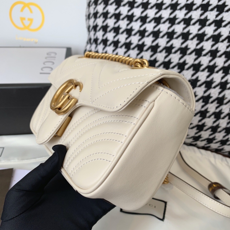 446744 Gucci古馳官網女包 GG Marmont 絎縫迷你手袋 白色