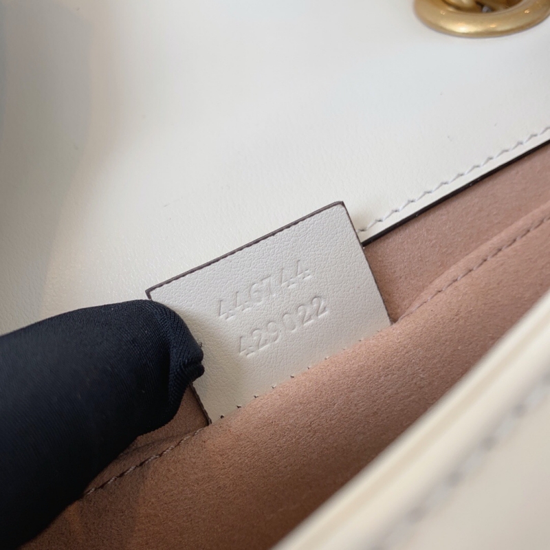 446744 Gucci古馳官網女包 GG Marmont 絎縫迷你手袋 白色