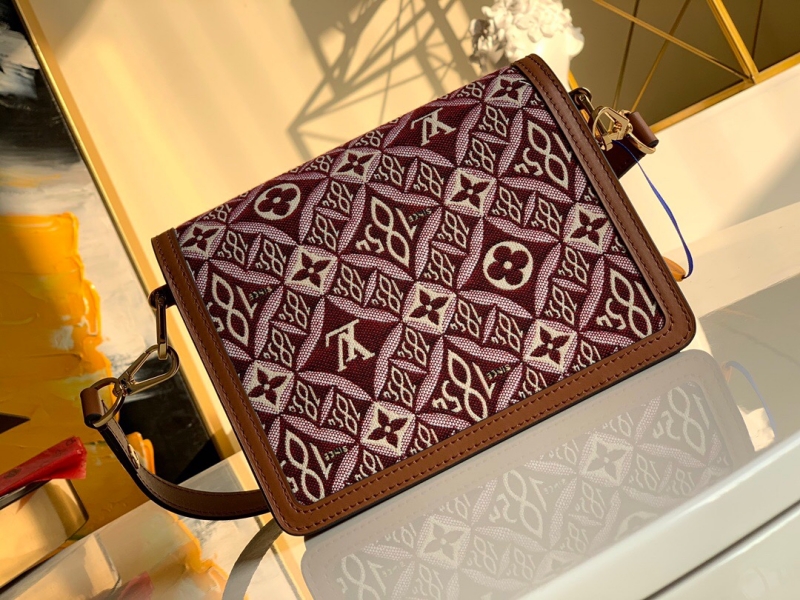 M57172 LV DAUPHINE 迷你手袋 LV1854新款達(dá)芙妮 棕紅色