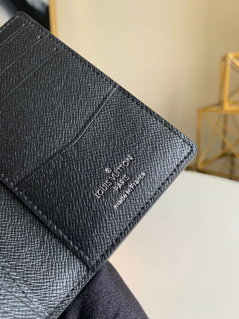 M30283 LV口袋錢夾 Taiga 皮革卡夾 LV護照夾