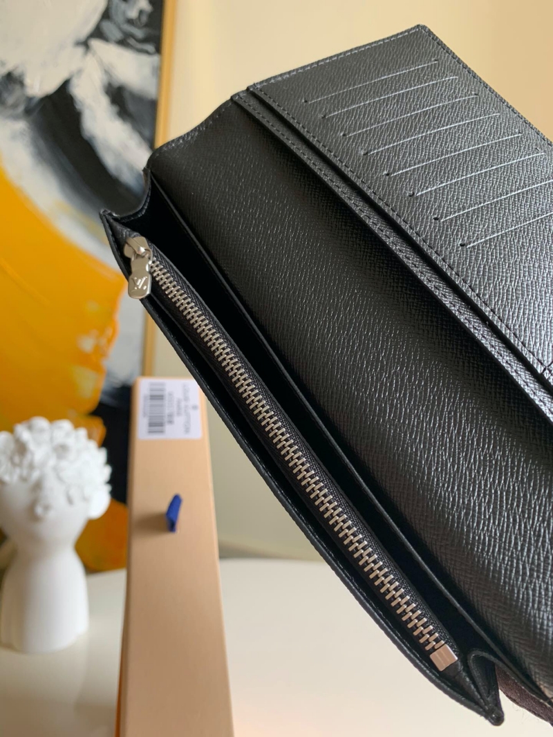 M30285 LV BRAZZA 錢夾 Taiga 皮革錢夾 LV西裝夾