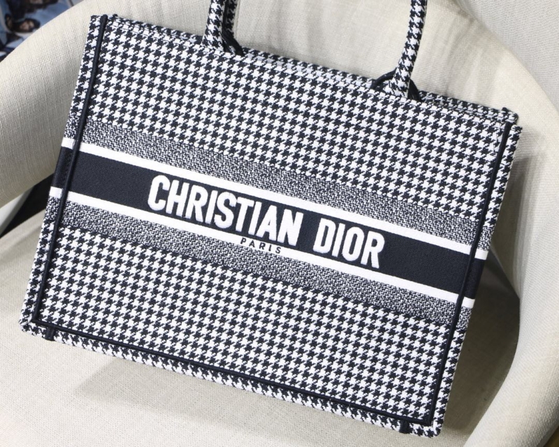 M1296 Dior Book Tote 小號手袋 黑白千鳥格刺繡