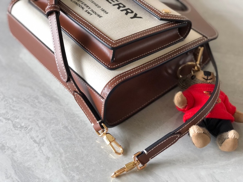 80367841 巴寶莉Burberry小號雙色帆布拼皮革口袋包 巴寶莉托特包 棕色
