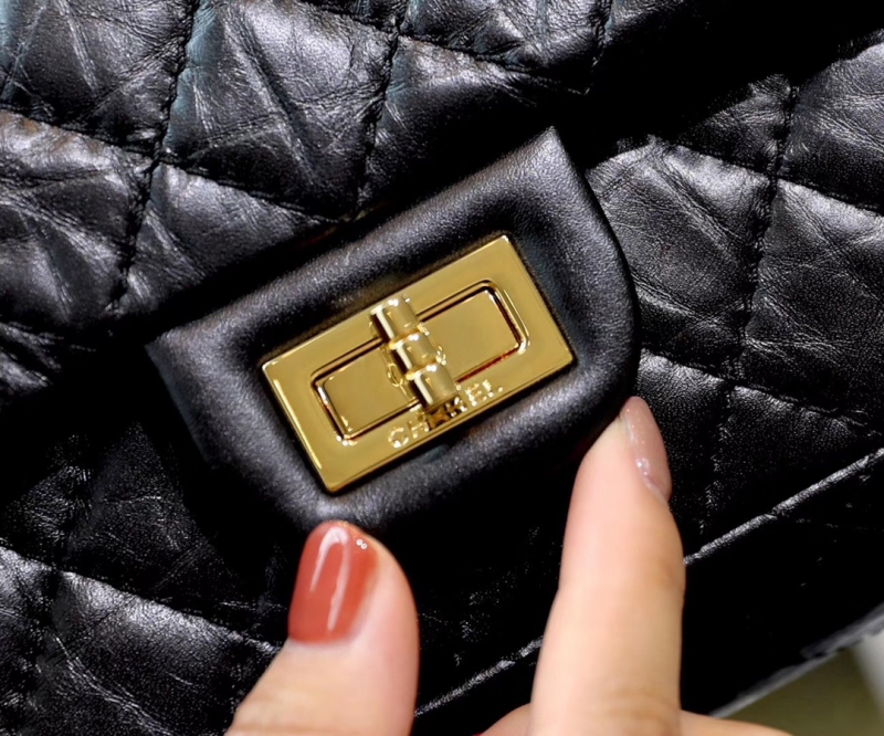 A37586 香奈兒Chanel2.55經典款復古小牛皮與金色金屬 中號黑色