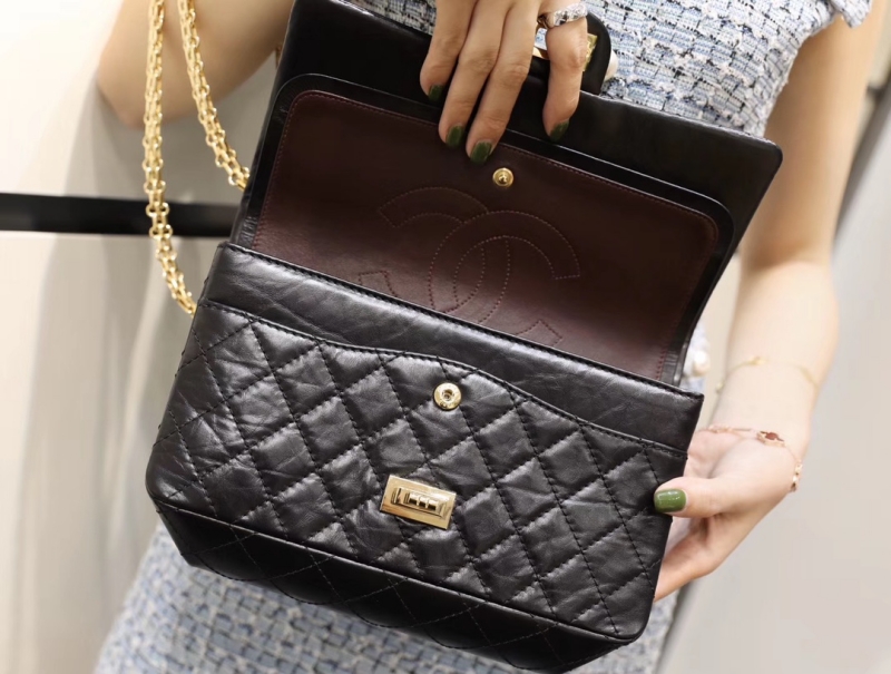 A37586 香奈兒Chanel2.55經典款復古小牛皮與金色金屬 中號黑色