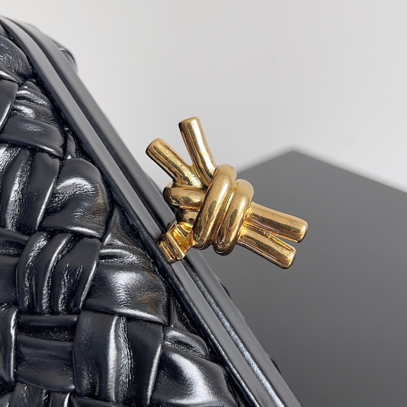 Bottega Veneta 寶緹嘉 Foulard Intreccio編織皮革晚裝包 黑色