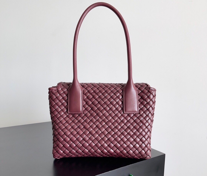 Bottega Veneta 寶緹嘉 Intreccio編織皮革 Patti手提包 BV腋下包 酒紅色