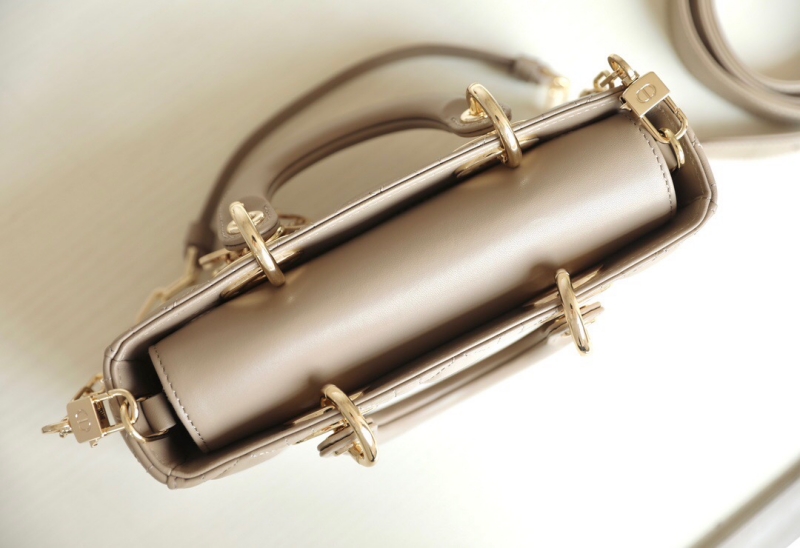 M0613 迪奧Dior Lady D-Joy 小號手袋 羊皮革藤格紋 杏色