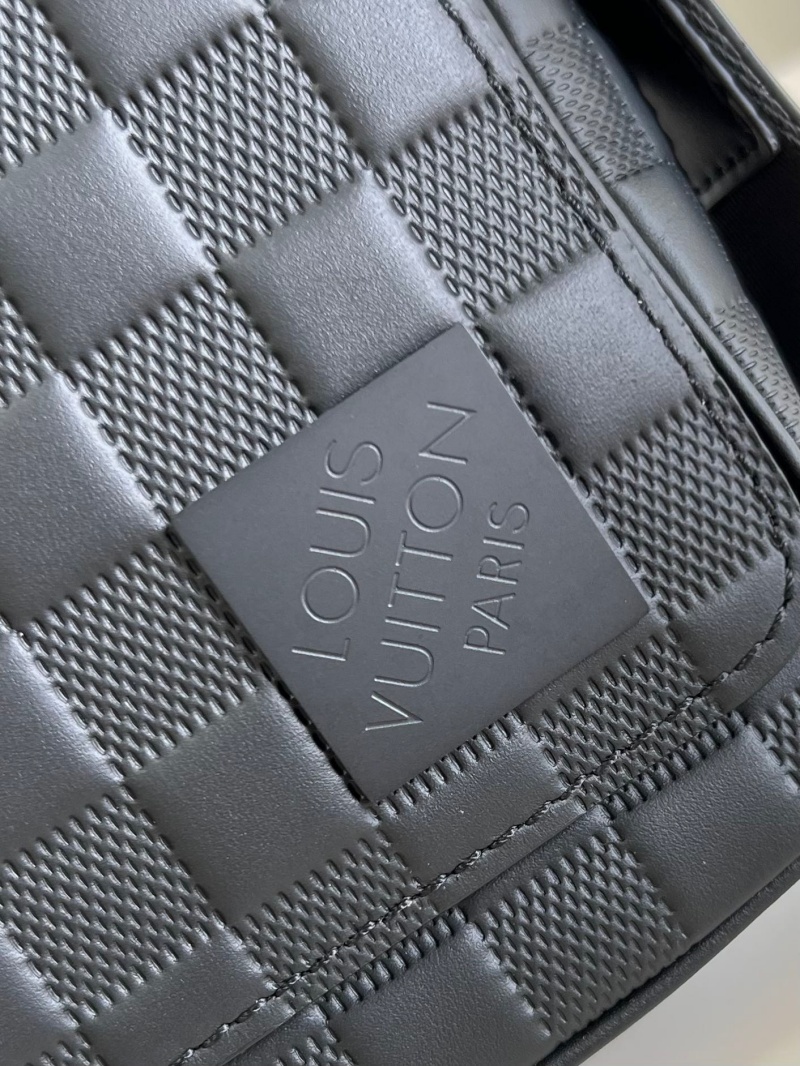 N42711 LV DISTRICT 小號郵差包 Damier Infini 帆布男士單肩斜挎包