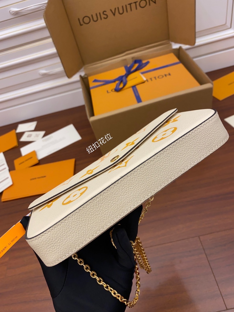 M82047 LV FELICIE POCHETTE 手袋 牛皮壓紋三合一鏈條包 LV三件套 米白色