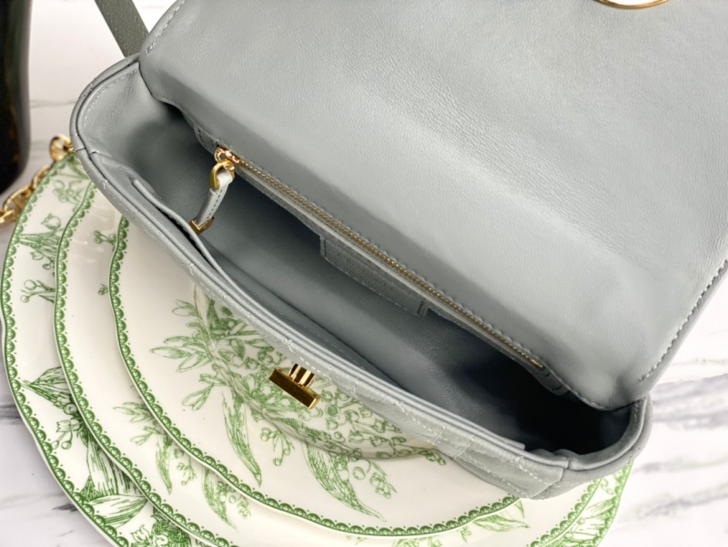 M9241 迪奧DIOR CARO 小號手袋 柔軟牛皮革藤格紋 巖石灰色