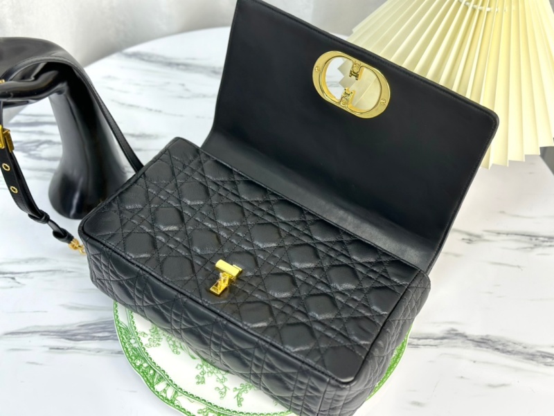 M9243 迪奧DIOR CARO 大號手袋 柔軟牛皮革藤格紋 黑色