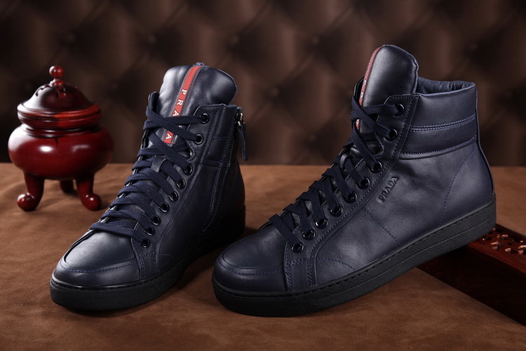 C032 Prada普拉達(dá) 男士真皮高幫休閑鞋 藍(lán)色