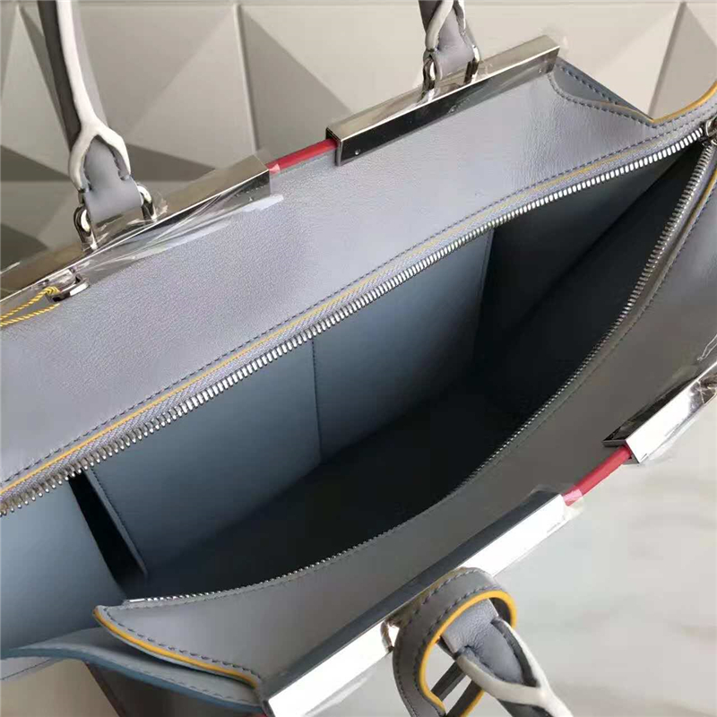 FENDI 柔軟小牛皮購物包 彩色毛邊 軟羊革襯里