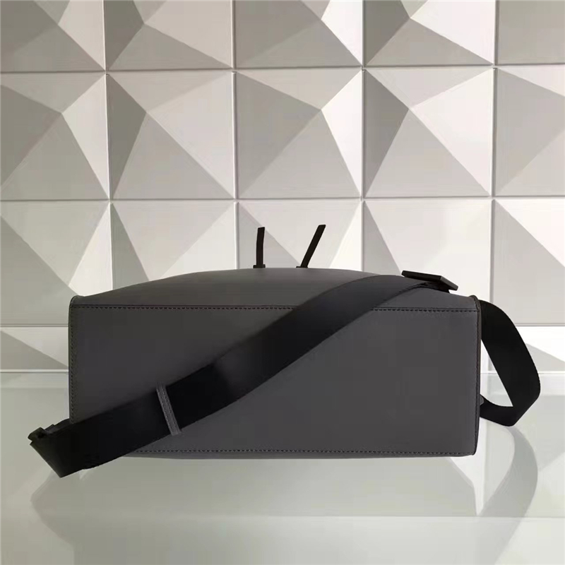 FENDI 手提包斜挎包 純手工 愜意從容 重新定義潮流新風尚