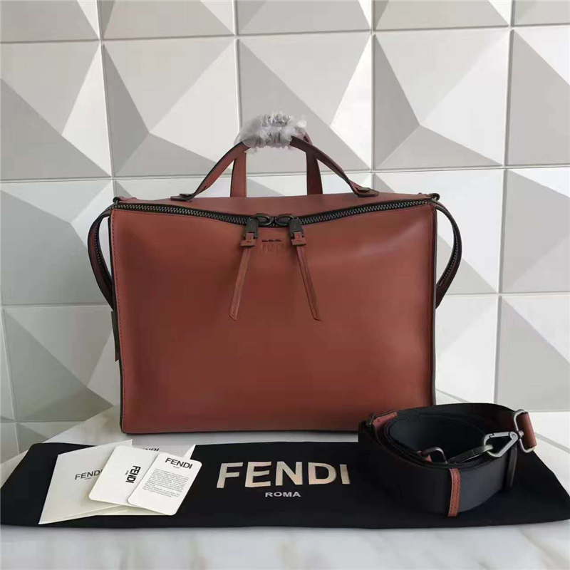 FENDI 手提包斜挎包 純手工 愜意從容 重新定義潮流新風尚