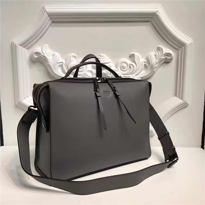 Fendi 芬迪 400 手提包 斜挎包 純手工 都市型男的成熟率性