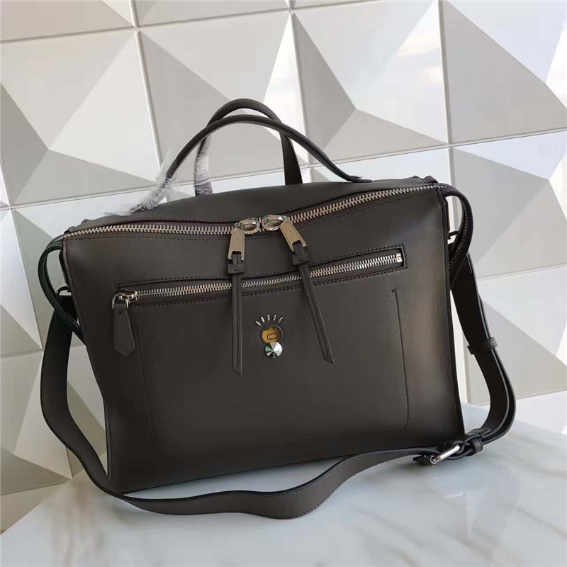 FENDI 芬迪 2522 灰色小牛皮 不對稱提手 方形肩背包