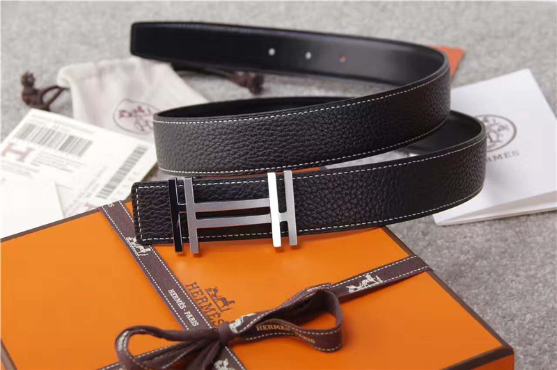 HERMES 愛馬仕 釆用原版進(jìn)口牛皮 皮質(zhì)可雙面使用 進(jìn)口機(jī)車車線