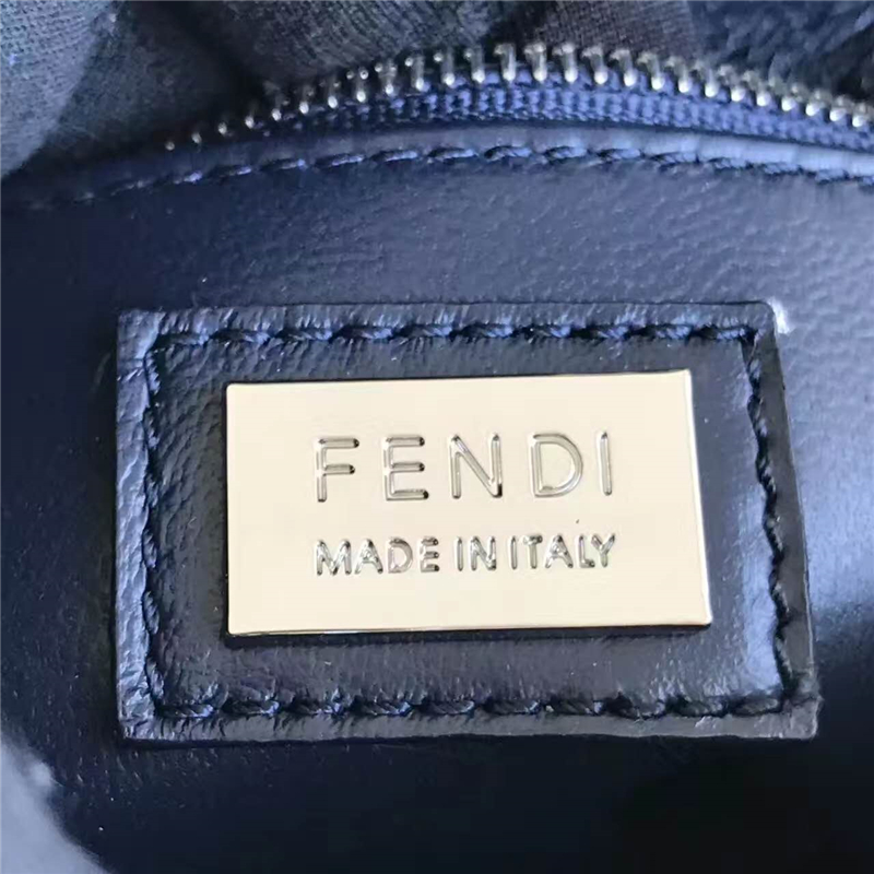 2590 FENDI 芬迪 拼色軟羊革 手提包 藍色內袋 金屬配件 米色