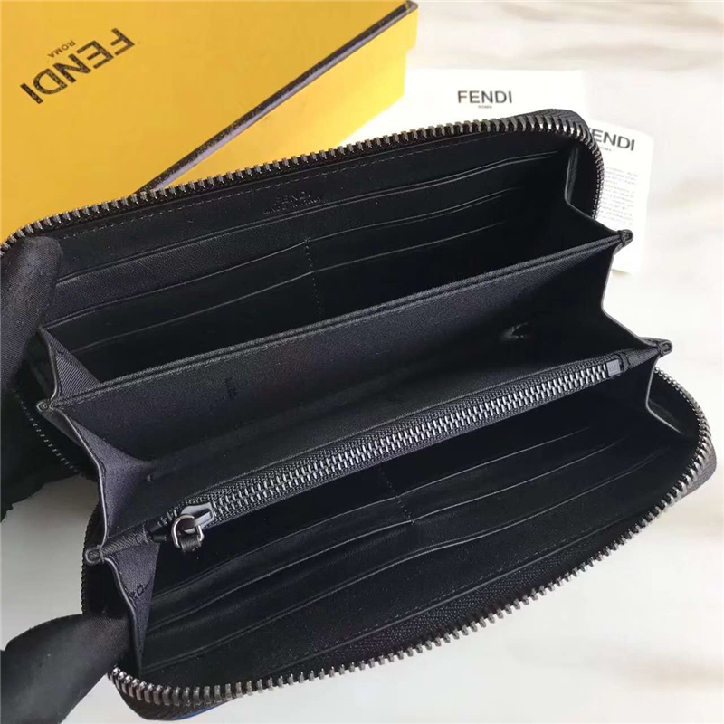 FENDI 芬迪 2017新款 face浮雕同色貼花 三面拉鏈皮夾 啞光黑