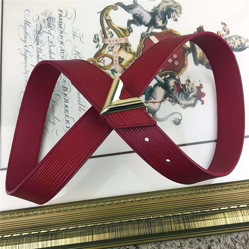 LV 路易威登 獨(dú)家新品 Epi小牛皮材質(zhì) 經(jīng)典設(shè)計(jì) 酒紅色