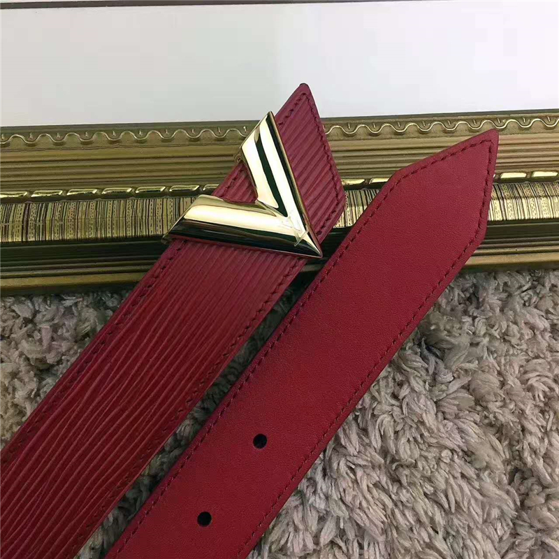 LV 路易威登 獨(dú)家新品 Epi小牛皮材質(zhì) 經(jīng)典設(shè)計(jì) 酒紅色