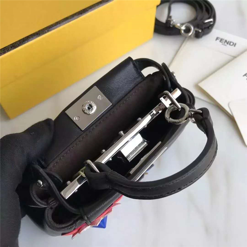 FENDI 芬迪新款 時裝秀羊皮MICRO PEEKABOO 太陽花花朵小貓包 黑色彩花