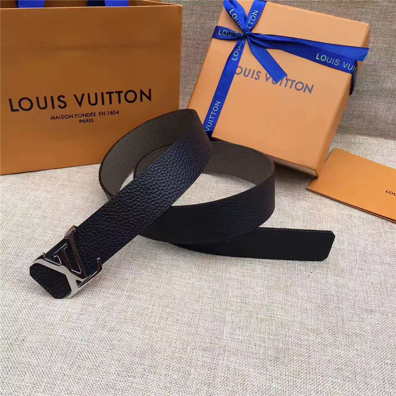 LV皮帶 原單品質 專柜新包裝 進口牛皮 手工縫線 雙面可用 灰色