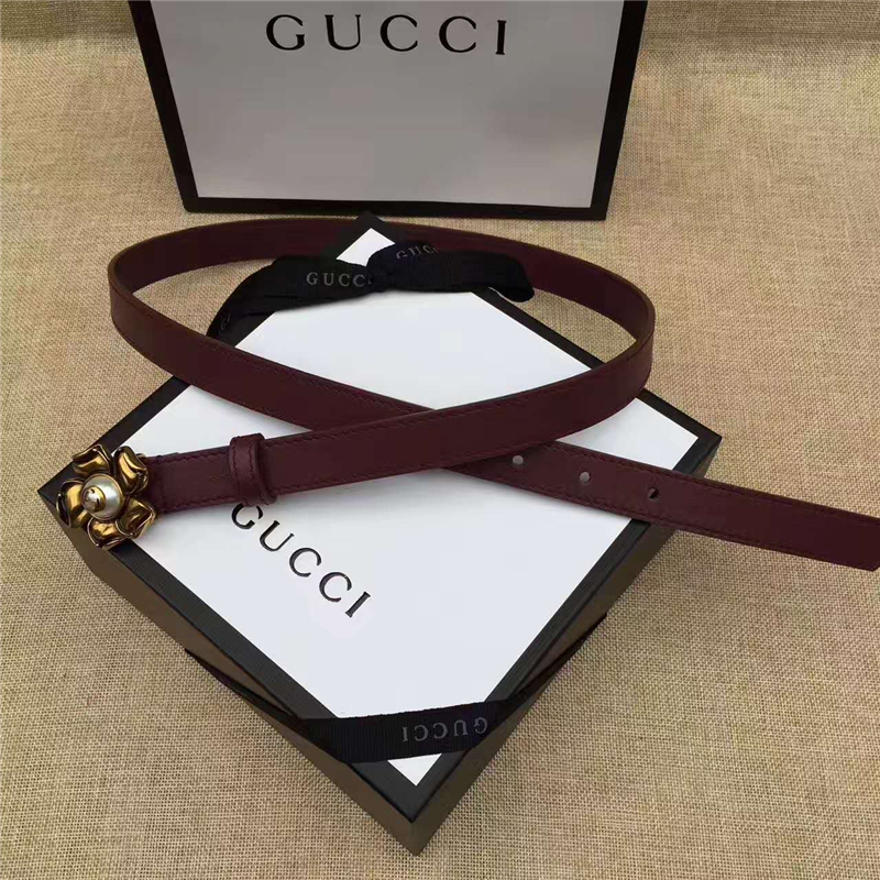 Gucci 新款 原版牛皮 山茶花中間鑲珍珠雙G 女士腰帶 棕紅色