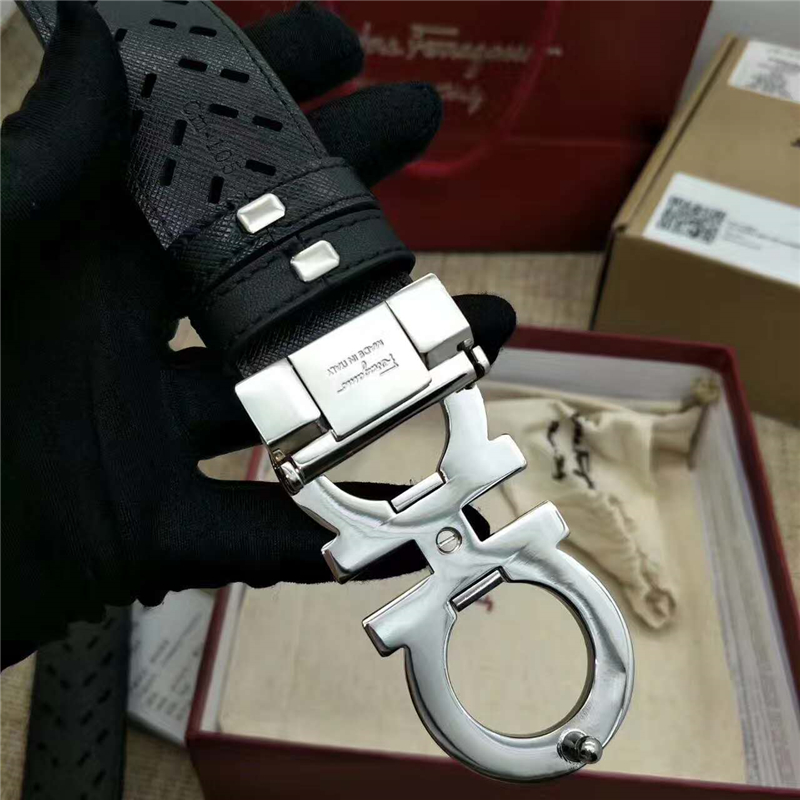 Salvatore Ferragamo 菲拉格慕 Ferragmo正品同款 高端定制 進口雙面 鏤空皮帶 黑色漸變扣
