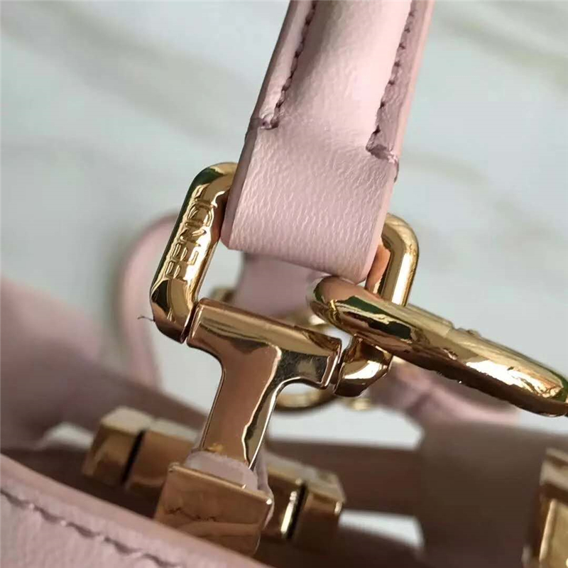 2590 FENDI 芬迪 軟羊皮革手提包 兩個內袋 金屬配件 粉色