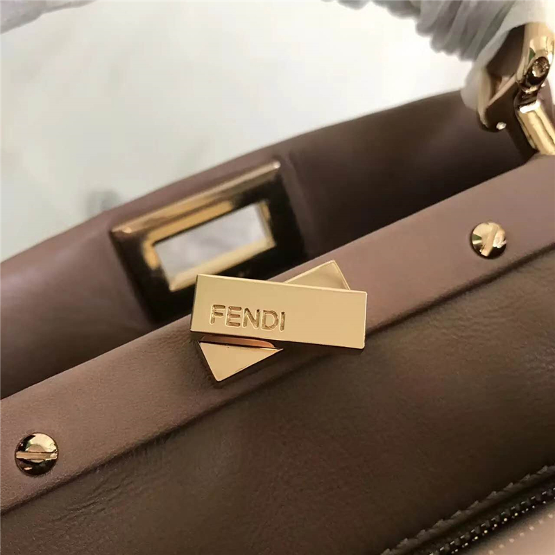 2590 FENDI 芬迪 軟羊皮革手提包 兩個內袋 金屬配件 裸粉