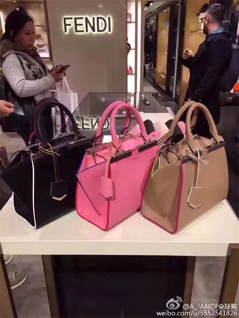 279 FENDI 芬迪 迷你柔軟小牛皮 購物包 彩色毛邊 軟羊革襯里 粉色