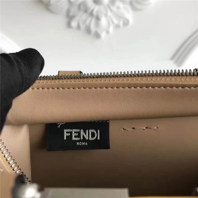 279 FENDI 芬迪 迷你柔軟小牛皮 購物包 彩色毛邊 軟羊革襯里 卡其色