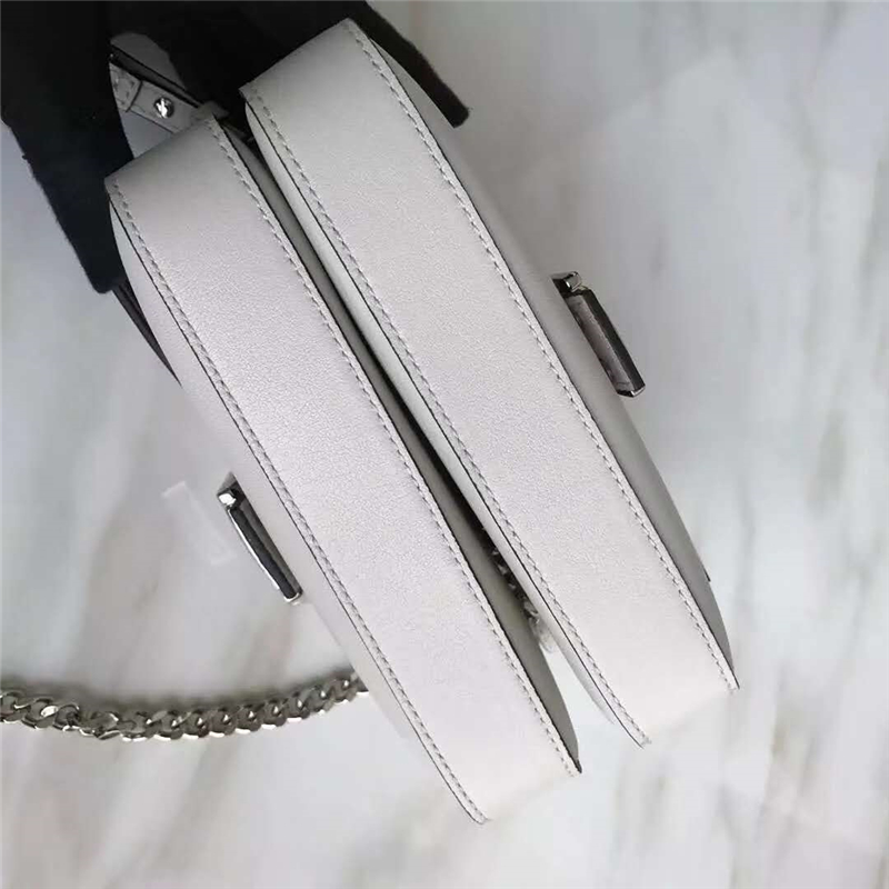 8765B FENDI 芬迪 時裝秀DOUBLE MICRO BAGUETTE 眼睛圖案 鏈條包 白色