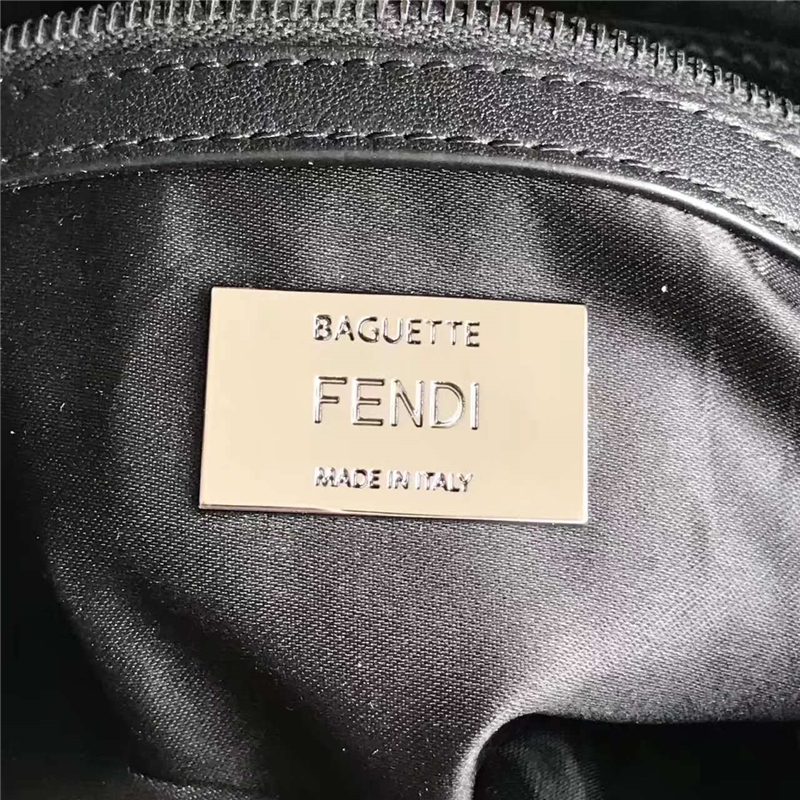 8783 FENDI 芬迪 時裝秀款 寬肩帶荷葉邊 單肩包挎包 黑包黑蘭帶