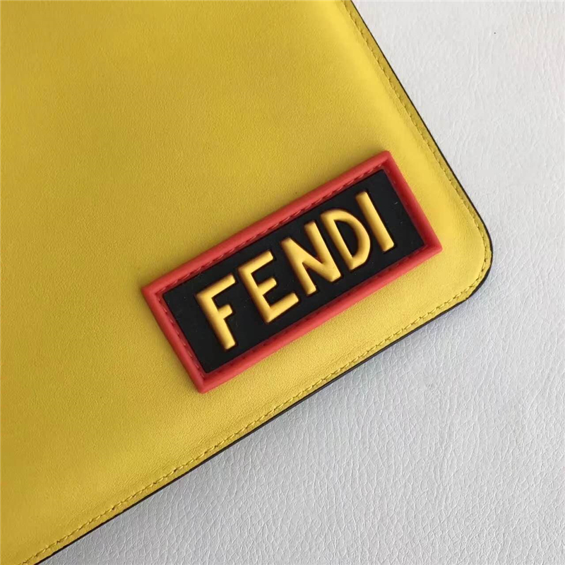 666 FENDI 芬迪 字母字樣 小牛皮 薄款手拿包 黃色